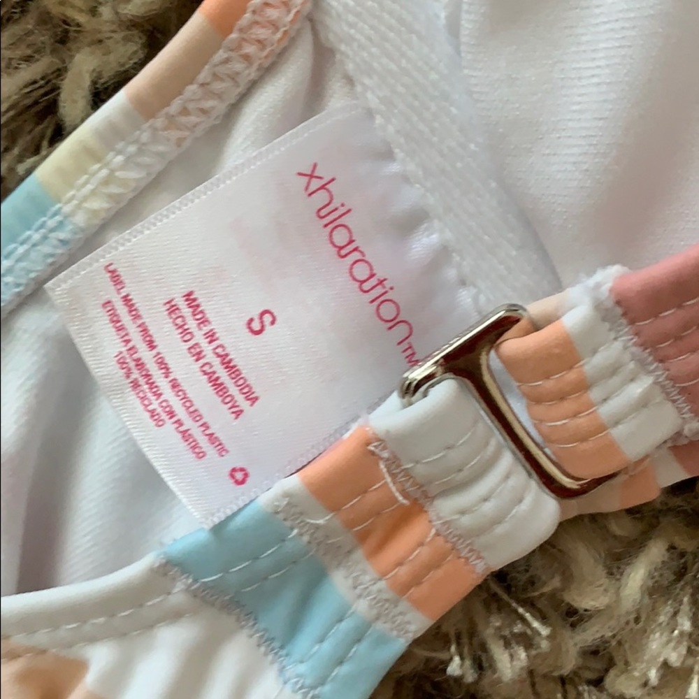 Target Bathing suit top - Picture 3 of 3